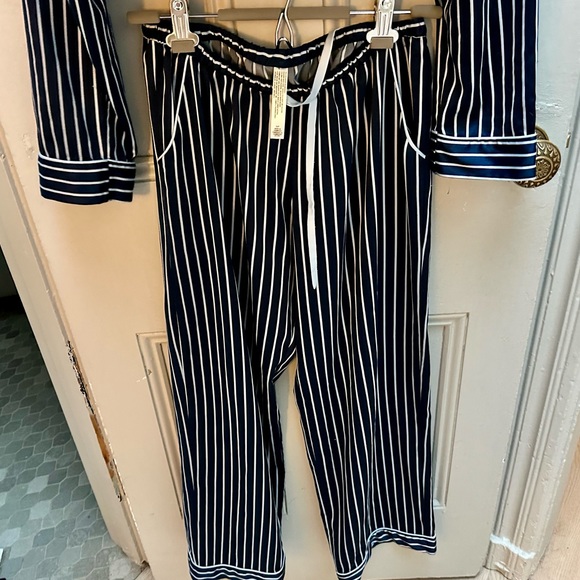 InBloom Women’s Pajamas Set Small - Picture 3 of 9